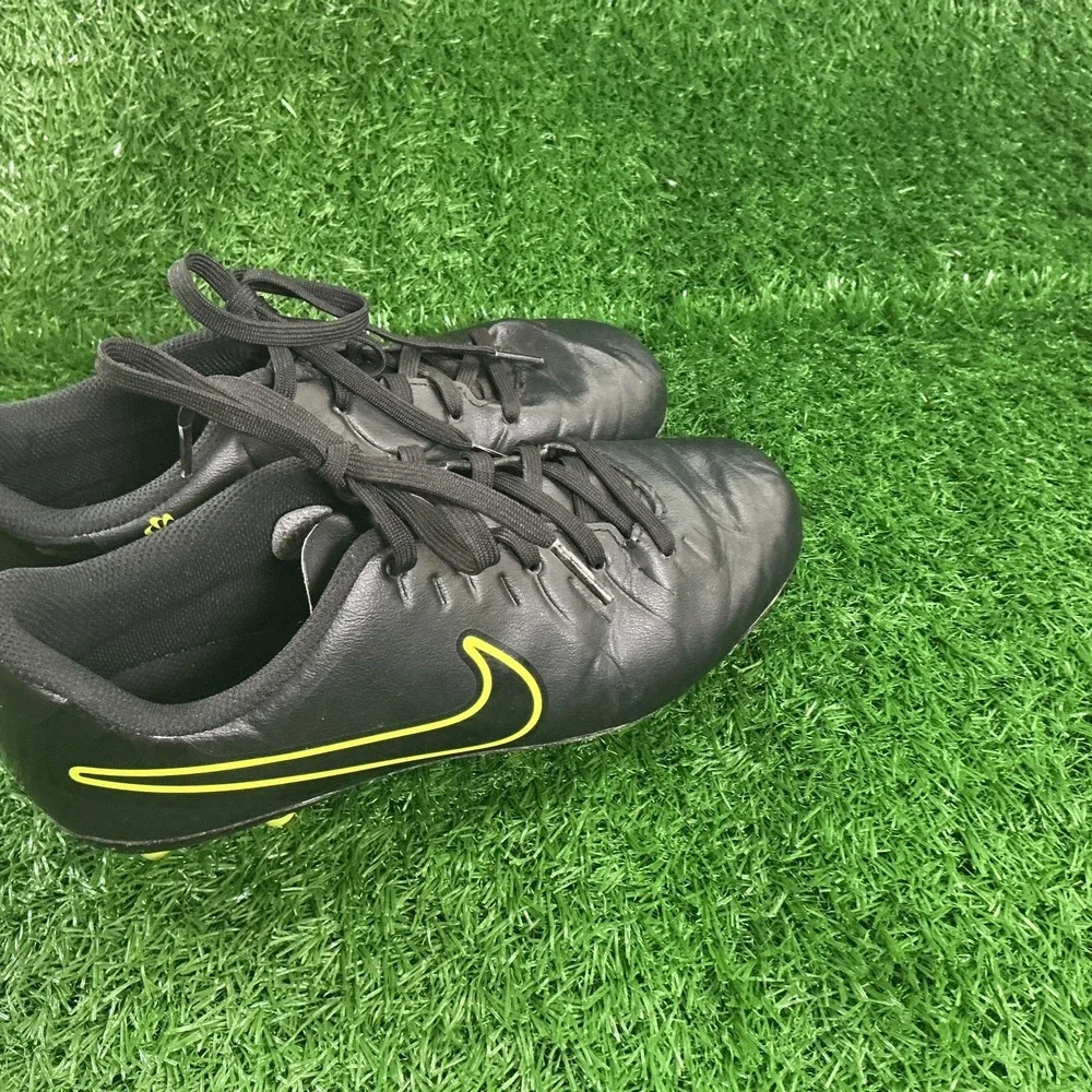 Nike Tiempo-Black/Yellow  Size 4.5Y